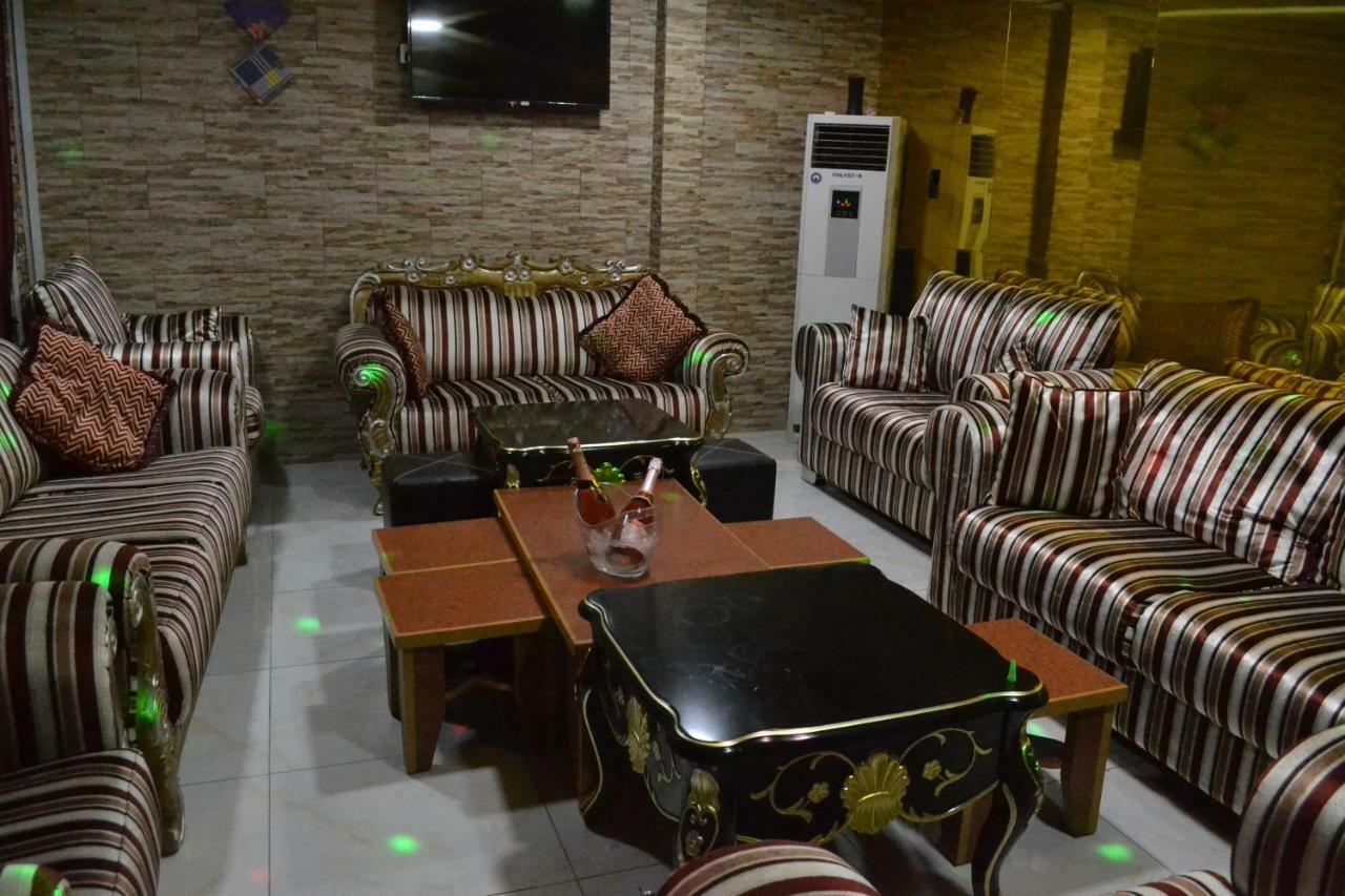 Limoh Suites Бенин-Сити Экстерьер фото