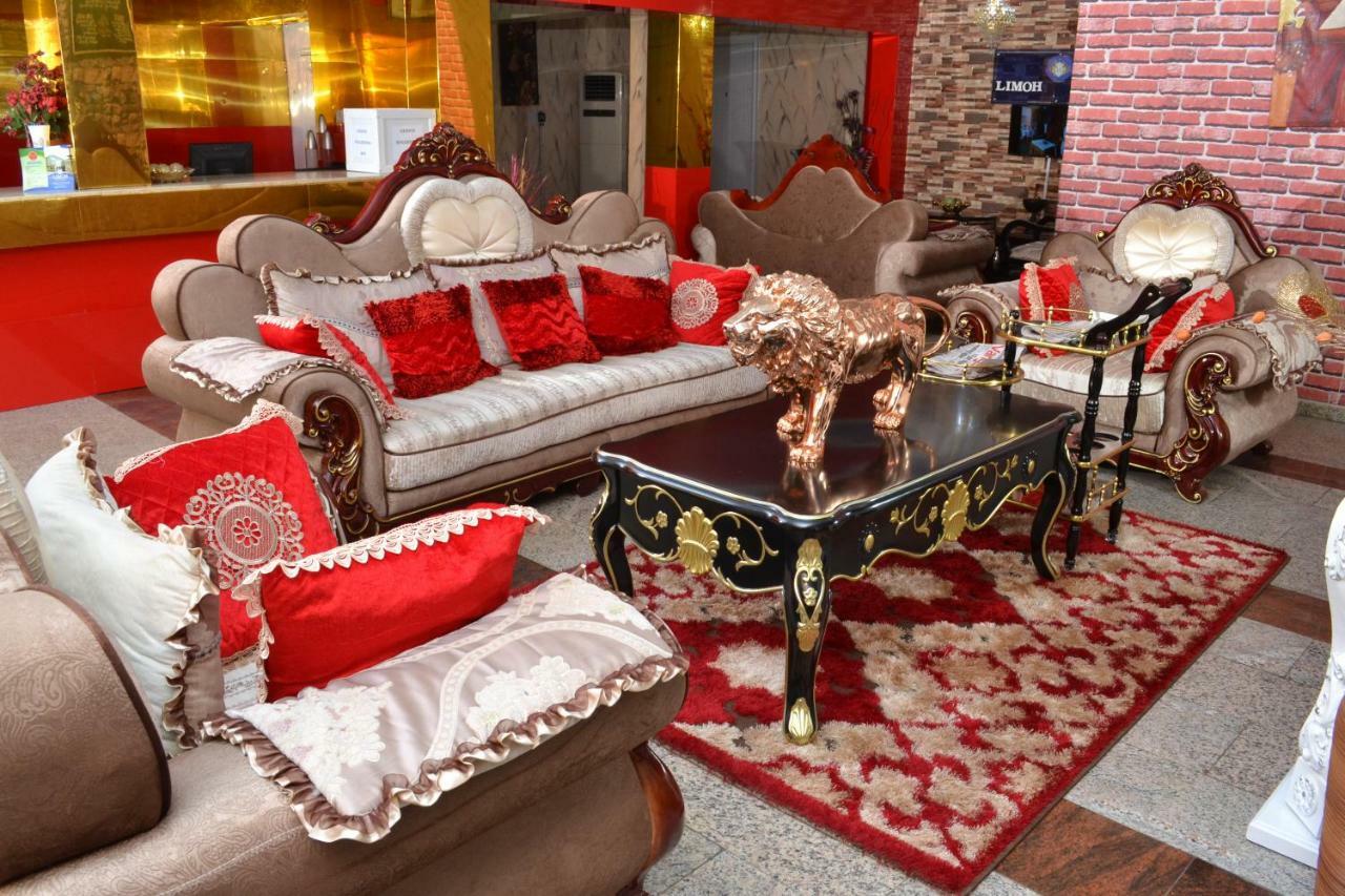 Limoh Suites Бенин-Сити Экстерьер фото