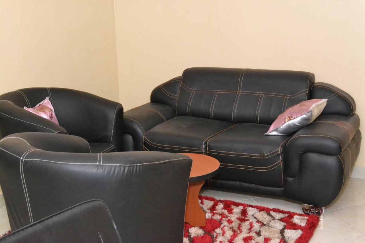 Limoh Suites Бенин-Сити Экстерьер фото